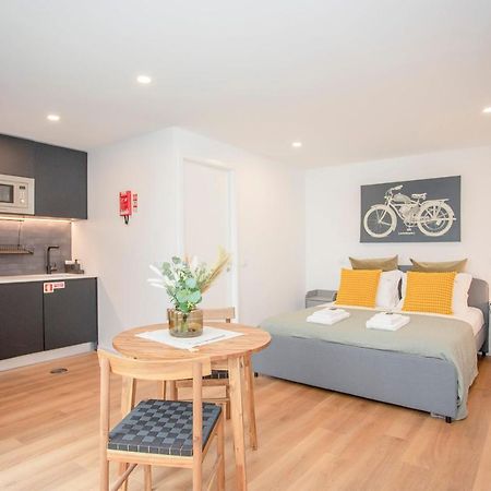 Liiiving In Porto - Downtown Essence Apartments ภายนอก รูปภาพ