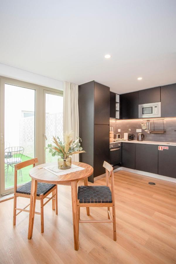 Liiiving In Porto - Downtown Essence Apartments ภายนอก รูปภาพ