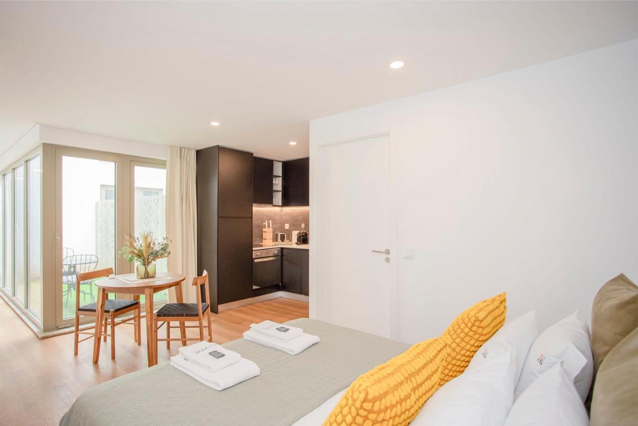 Liiiving In Porto - Downtown Essence Apartments ภายนอก รูปภาพ