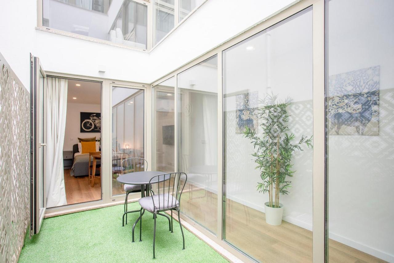 Liiiving In Porto - Downtown Essence Apartments ภายนอก รูปภาพ